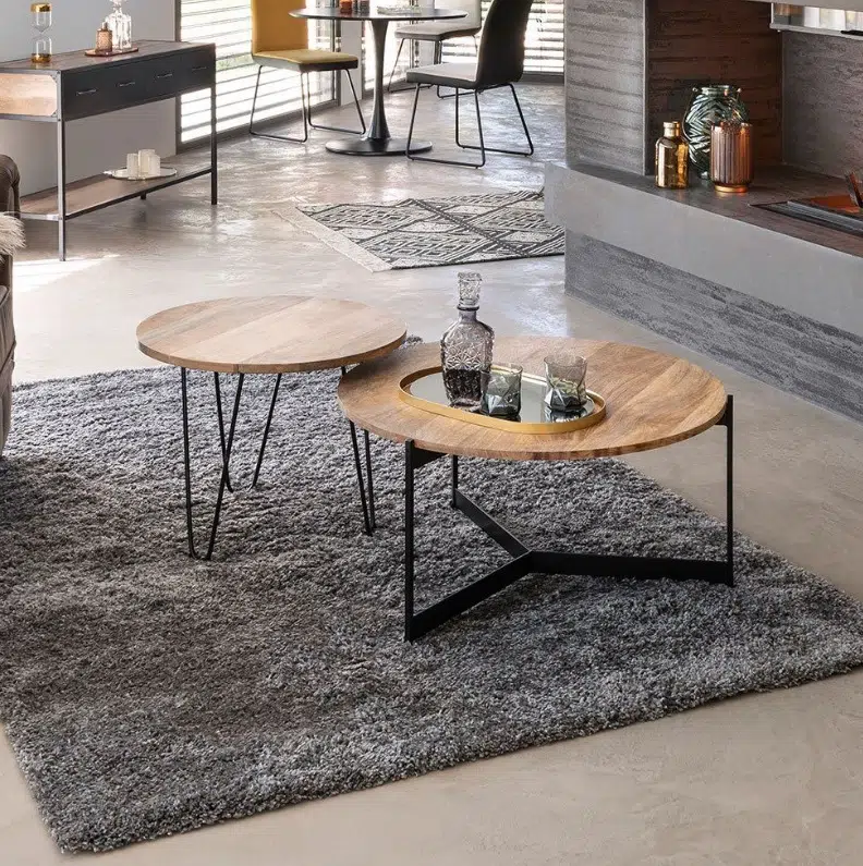 Deux tables basses rondes