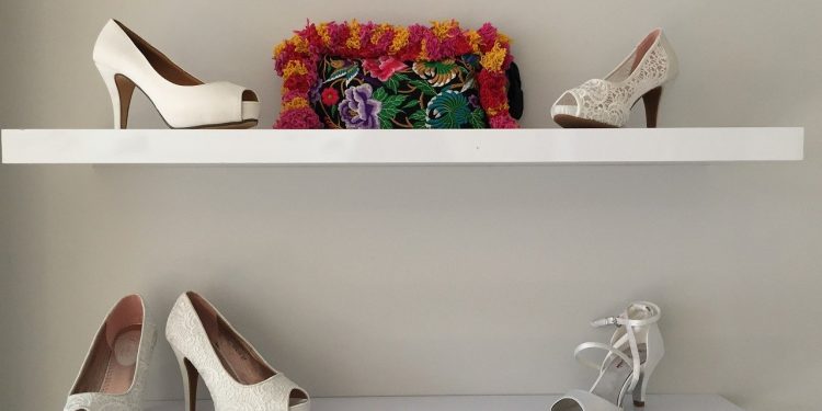 Armoire à chaussures